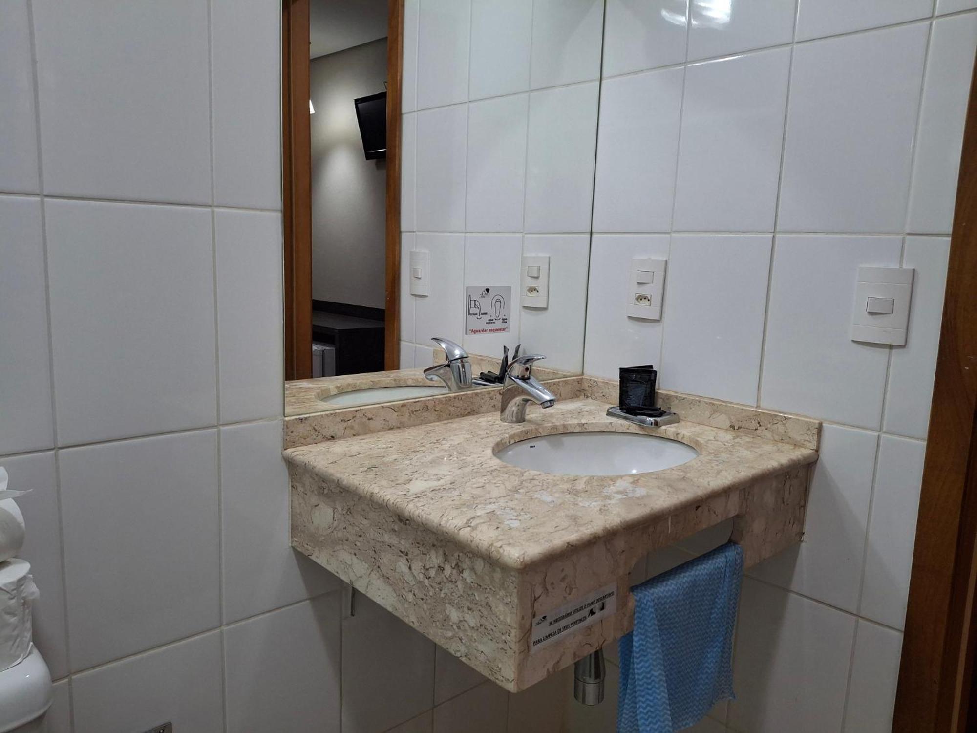 Onix Inn Hotel Cravinhos Dış mekan fotoğraf