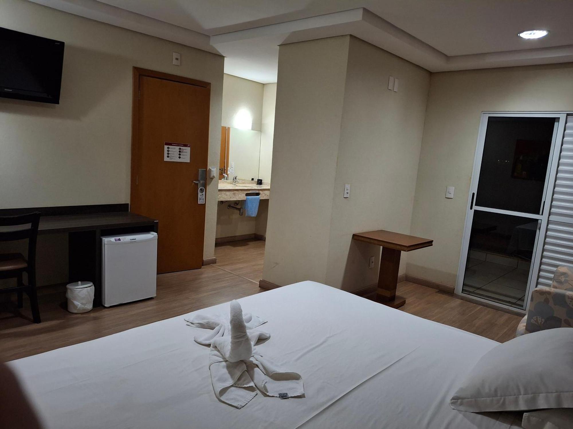 Onix Inn Hotel Cravinhos Dış mekan fotoğraf